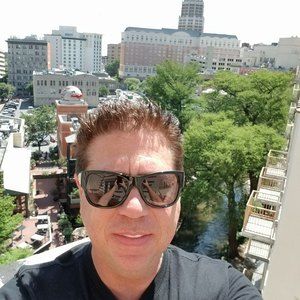 Meet your Posher, Michael